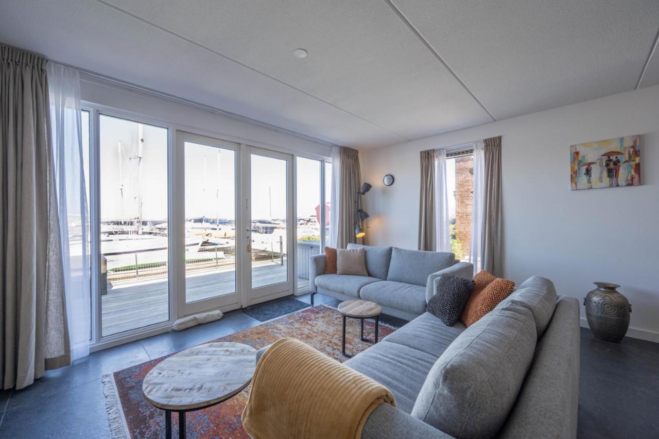Meerzicht 24 - Luxury Family Accommodation With Beautiful Lake Side View Uitgeest Bagian luar foto