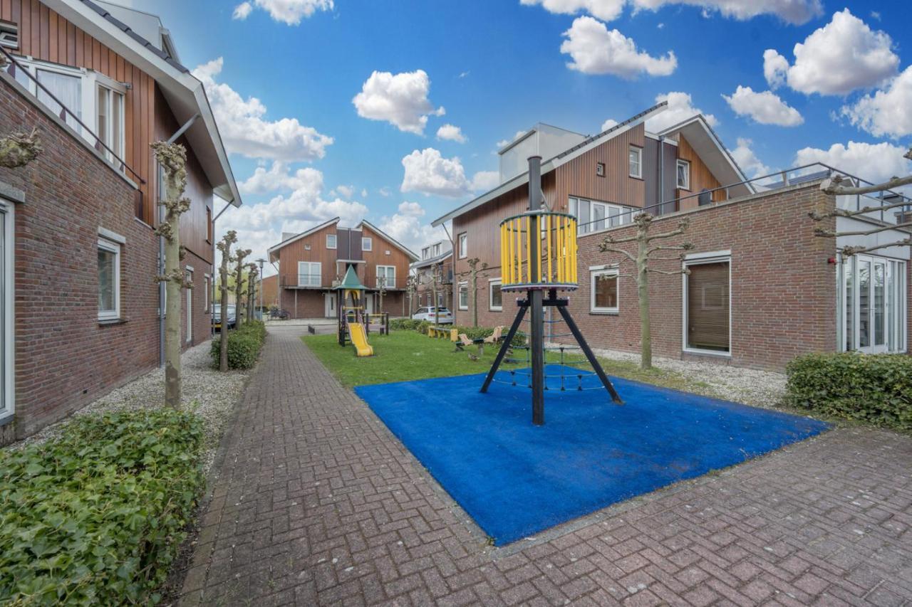 Meerzicht 24 - Luxury Family Accommodation With Beautiful Lake Side View Uitgeest Bagian luar foto